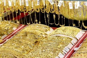 Giá vàng trong nước đồng loạt tăng 100.000 - 150.000 đồng/ lượng ngay giờ mở cửa.