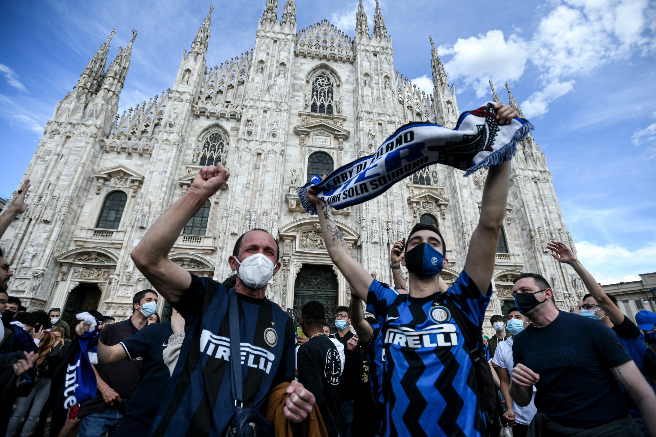 Inter Milan đang phải chứng kiến cảnh chảy máu lực lượng